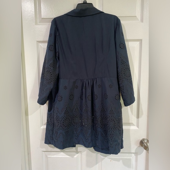 Chicos Eyelet Jacket Sz 2 L Navy Zip Front Lightweight Womens Long Sleeve - Picture 11 of 13